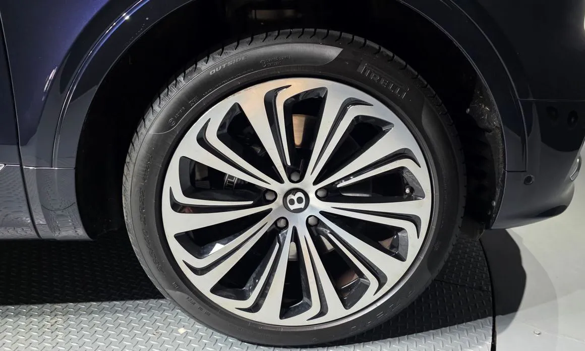 Bentley Bentayga 2022 из KR, фото 6