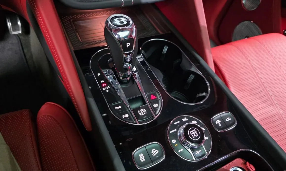 Bentley Bentayga 2022 из KR, фото 4