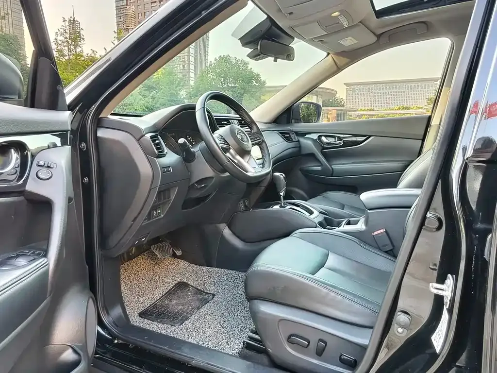Nissan X-Trail 2024 из CN, фото 3