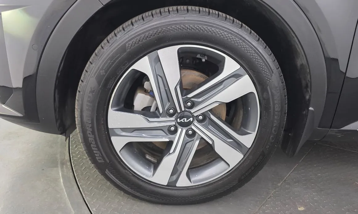 Kia Sorento — фото 9
