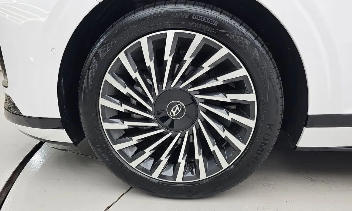Hyundai Grandeur — фото 10
