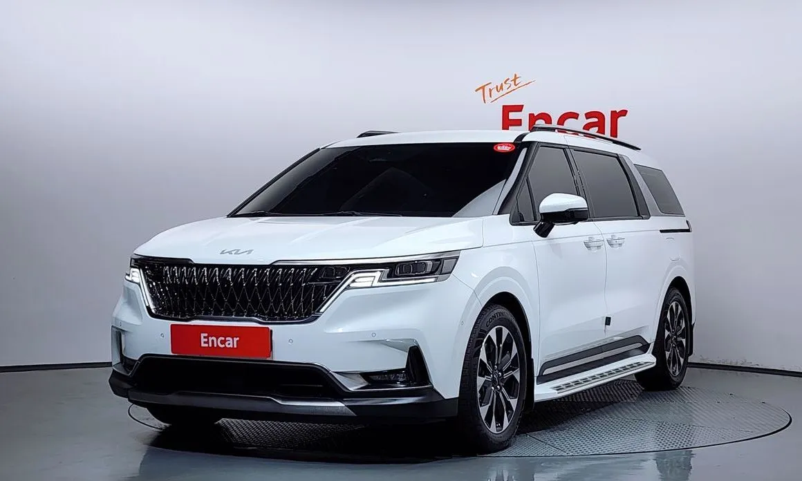 Kia Carnival — фото 1