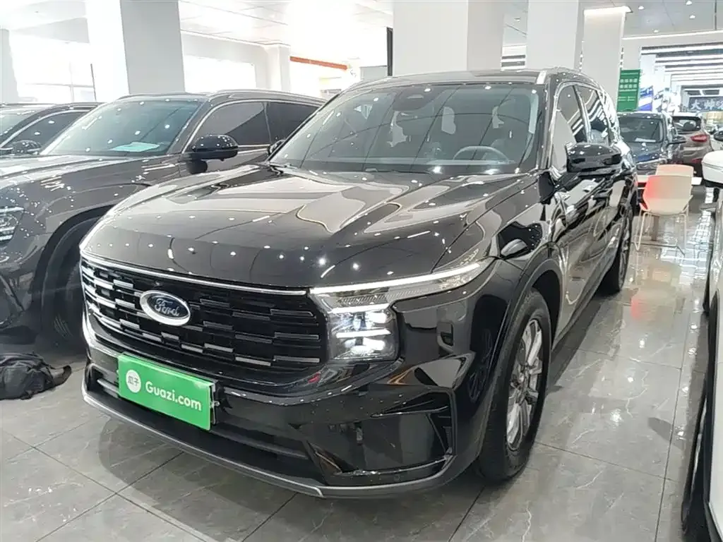Ford Edge — фото 1