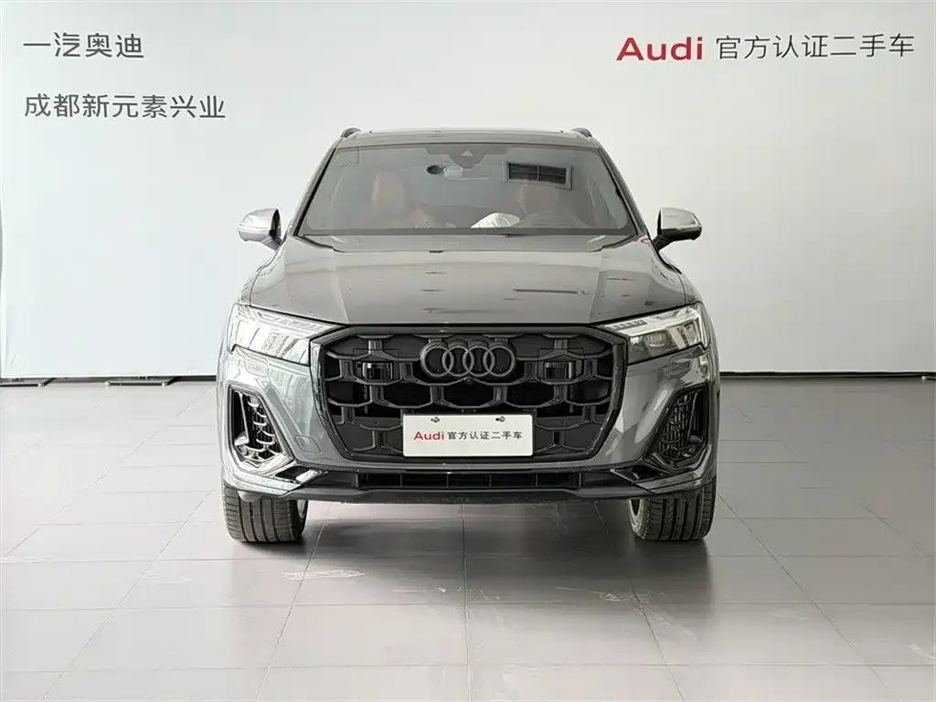 Audi SQ7 2024 из CN, фото 3