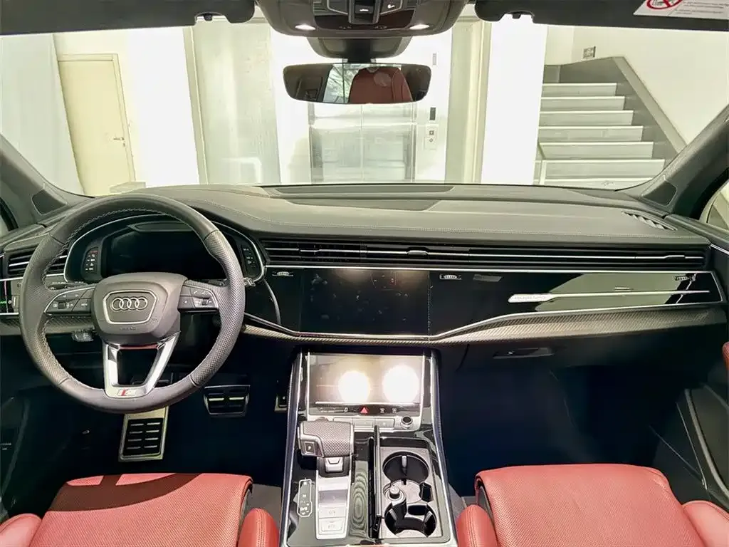 Audi SQ7 2024 из CN, фото 9
