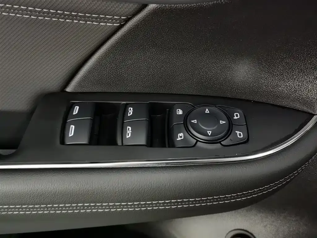 Buick Envision Plus — фото 10