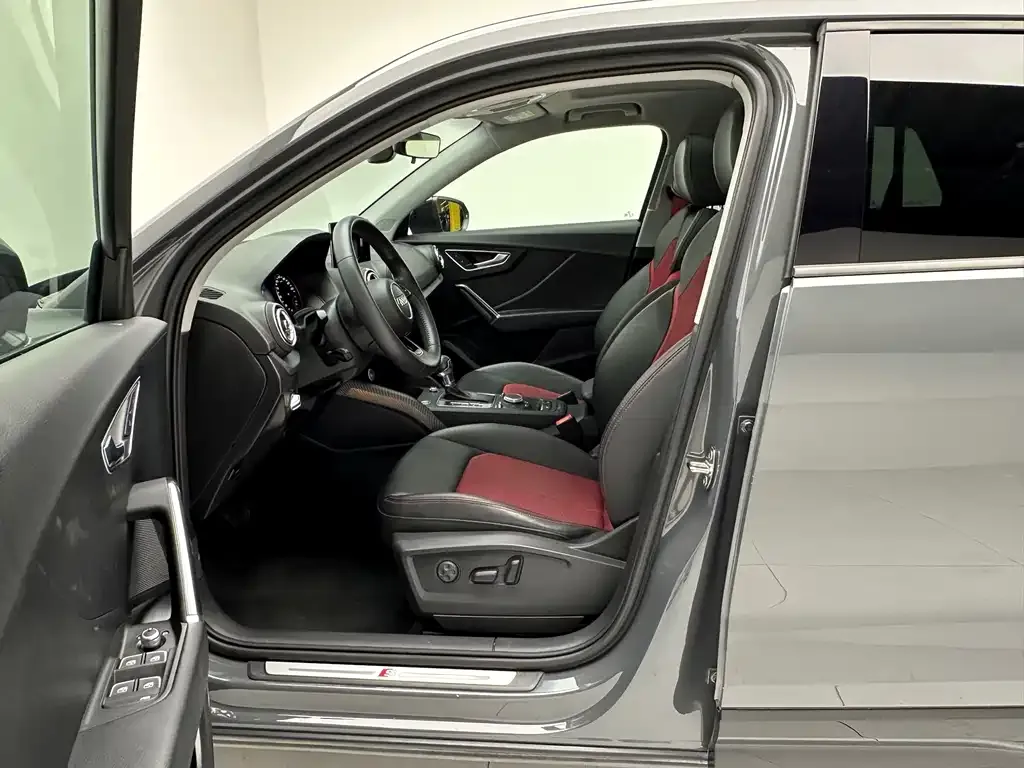 Audi Q2L 2021 из CN, фото 3