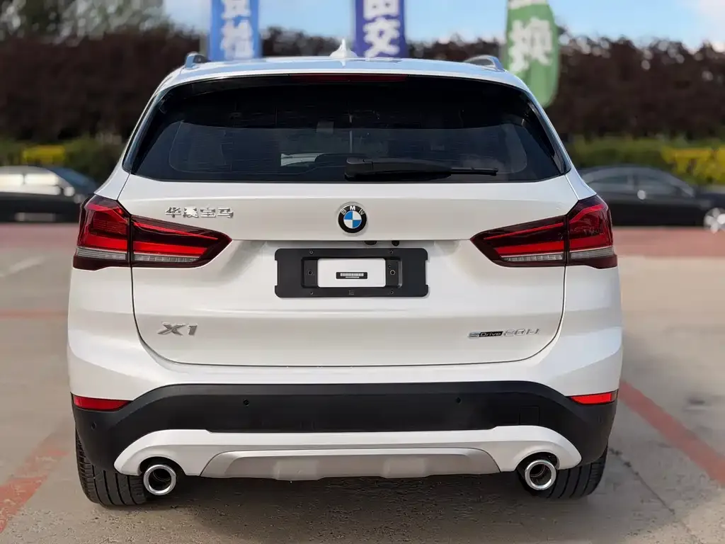 BMW X1 — фото 2
