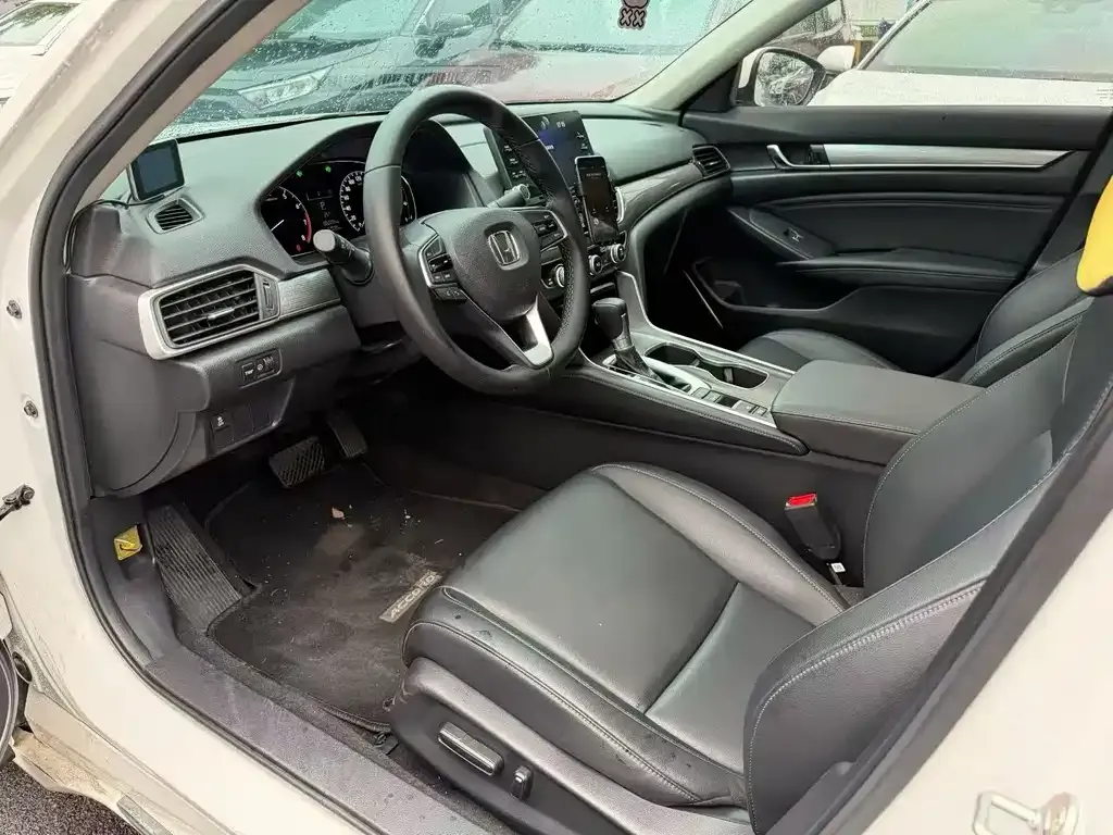 Honda Accord — фото 4