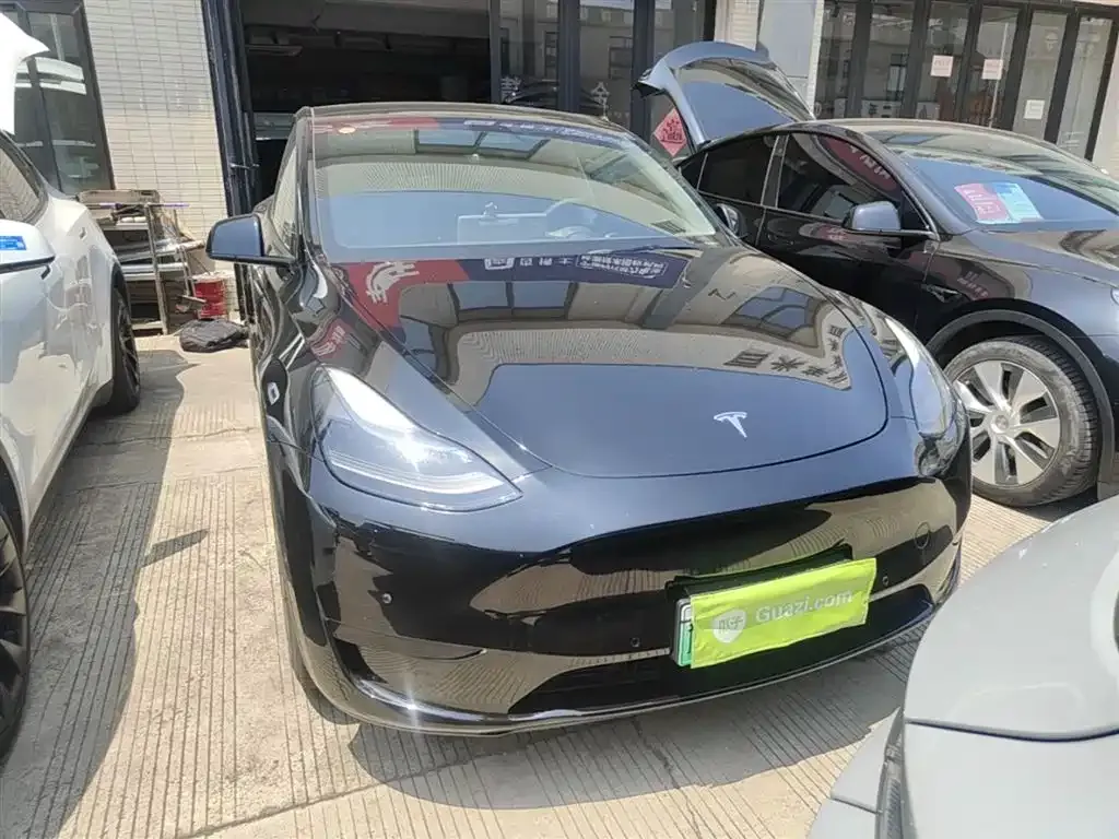 Tesla Model Y — фото 5