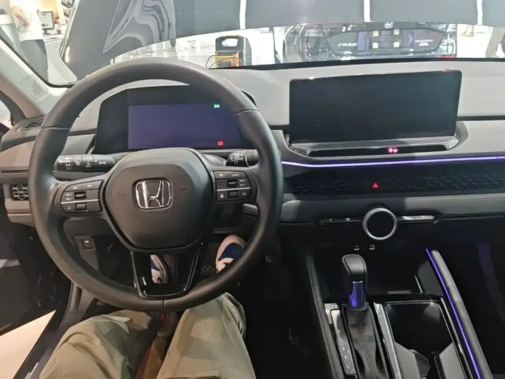 Honda Accord — фото 5