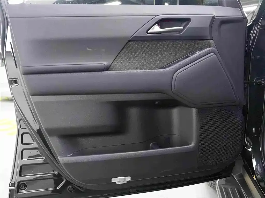 Lexus GX 2025 из CN, фото 3