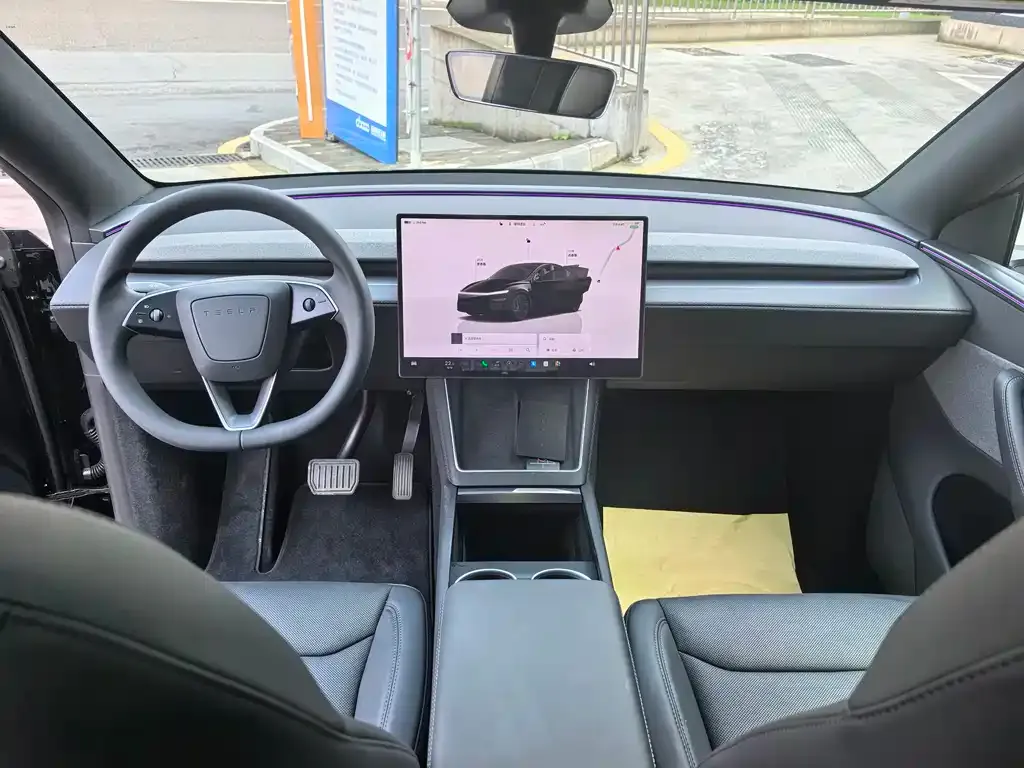 Tesla Model Y — фото 3