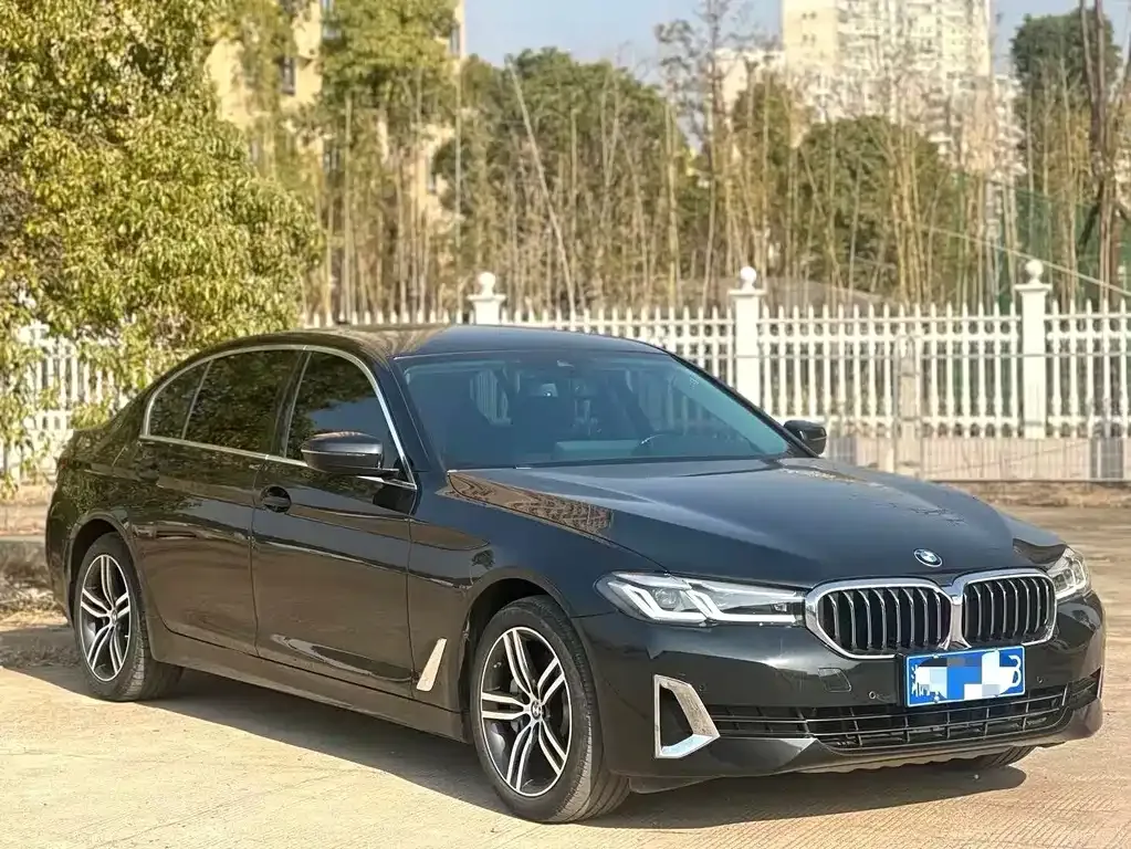 BMW 5 Series — фото 2