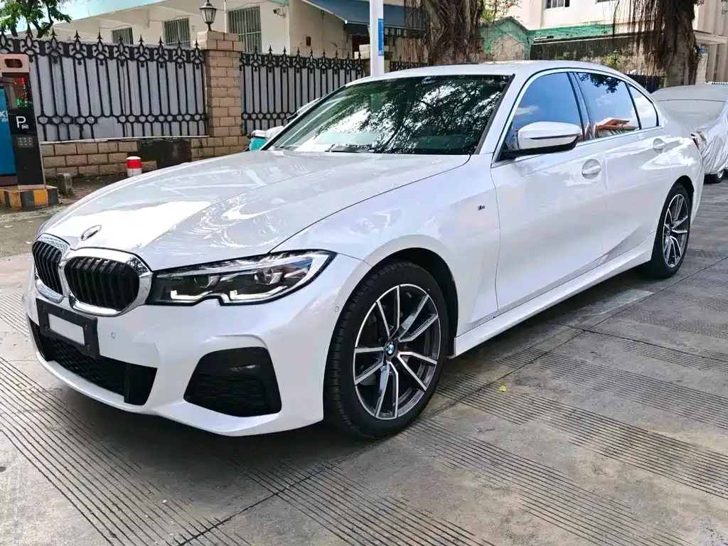 BMW 3 Series — фото 1