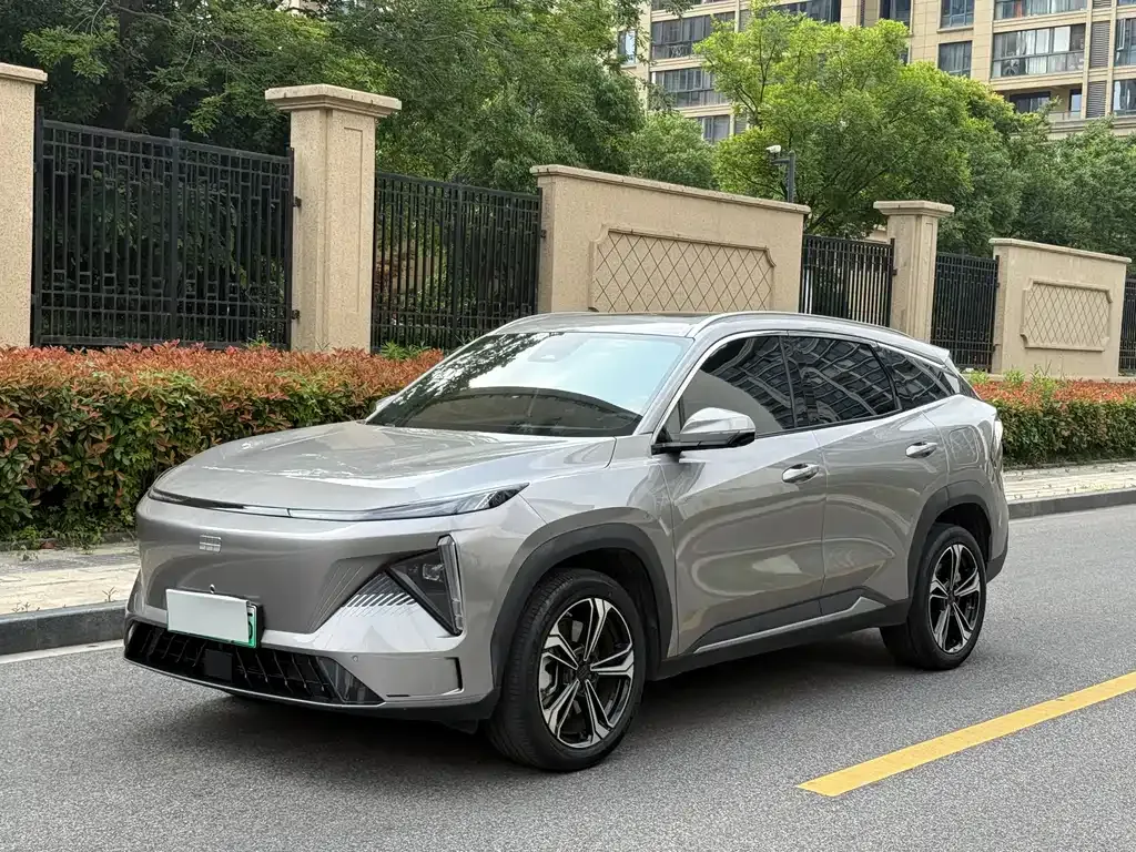 Geely Galaxy L7 — фото 1