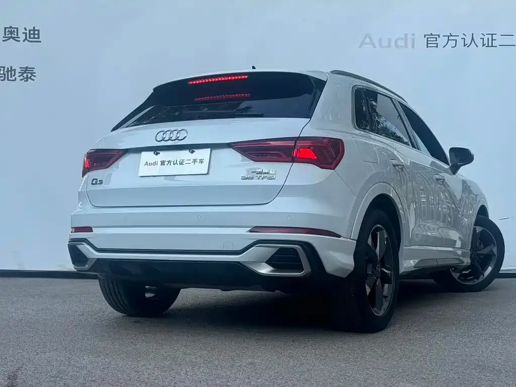 Audi Q3 — фото 6