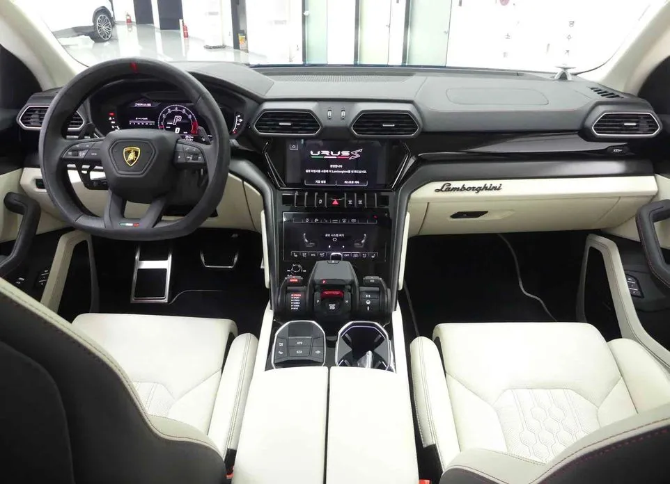 Lamborghini Urus 2023 из KR, фото 7