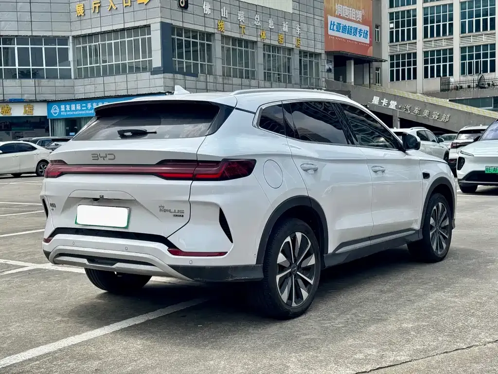 BYD PLUS New Energy — фото 10