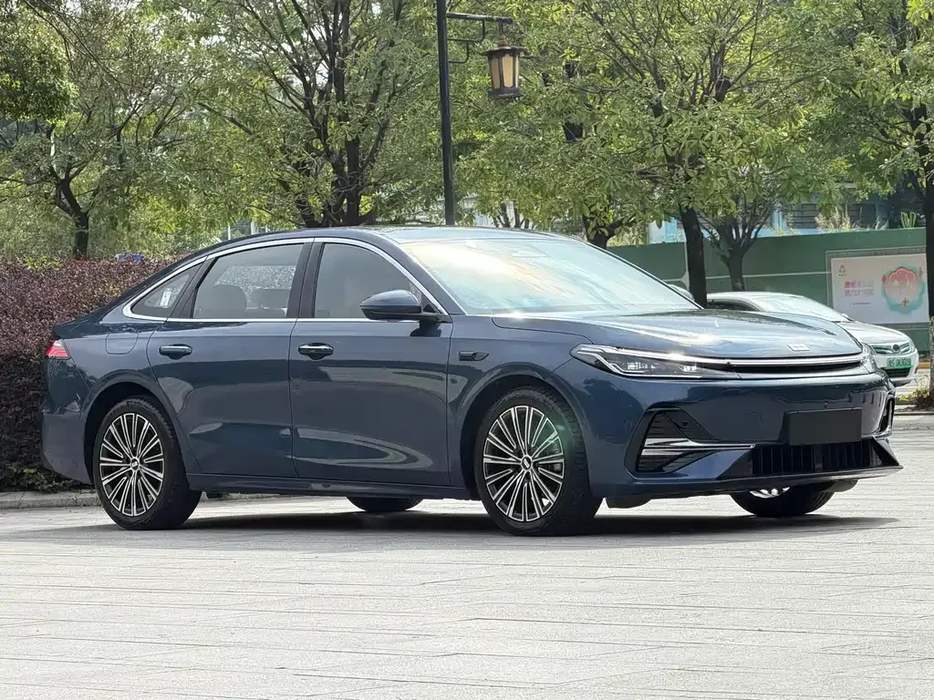 Geely 银河A7 EM — фото 6