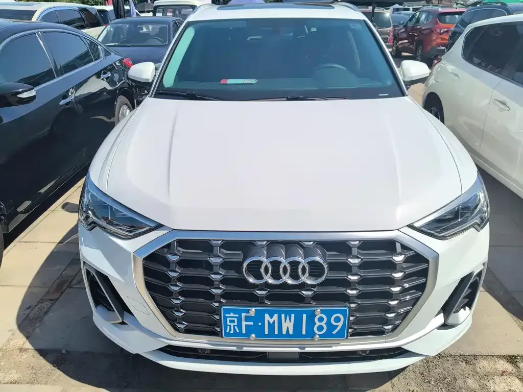 Audi Q3 — фото 10