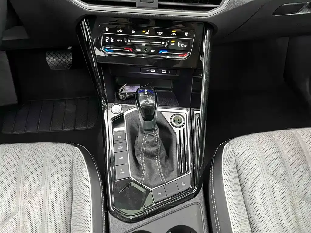 Volkswagen 探岳 PHEV 2023 из CN, фото 8