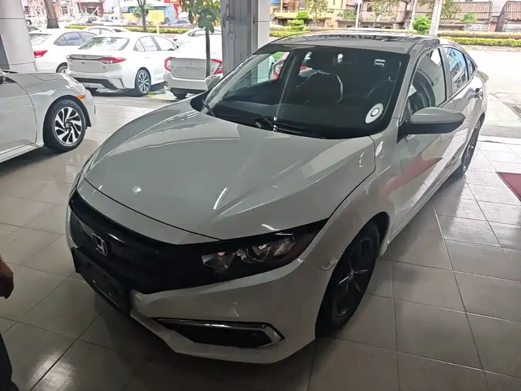 Honda Civic — фото 9