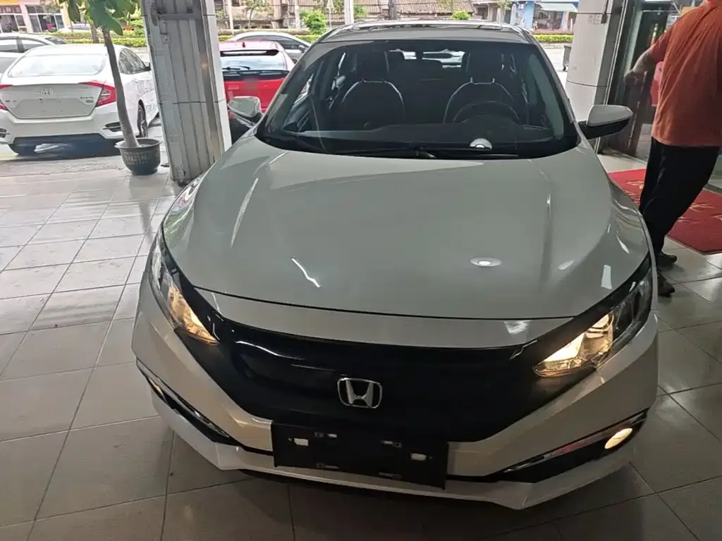 Honda Civic — фото 3