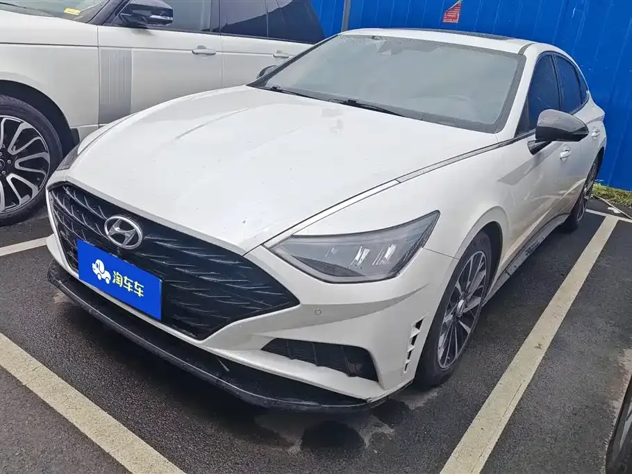 Hyundai Sonata — фото 1