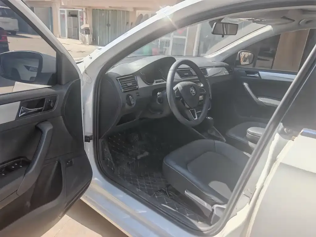 Skoda Rapid 2022 из CN, фото 3