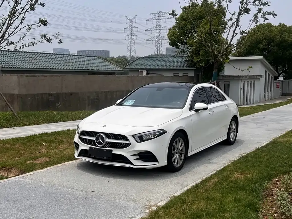 Mercedes-Benz A-Class — фото 1