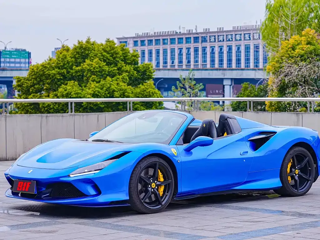 Ferrari F8 — фото 1
