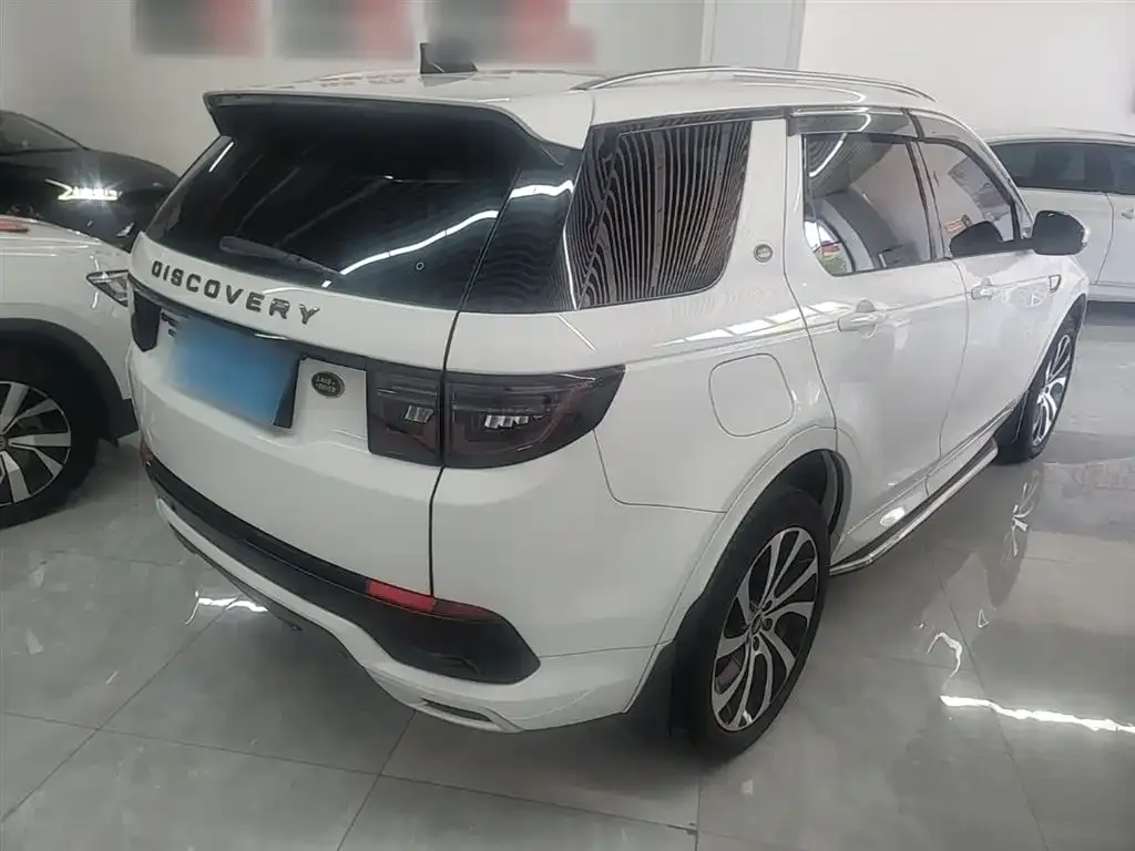 Land Rover Discovery Sport — фото 10