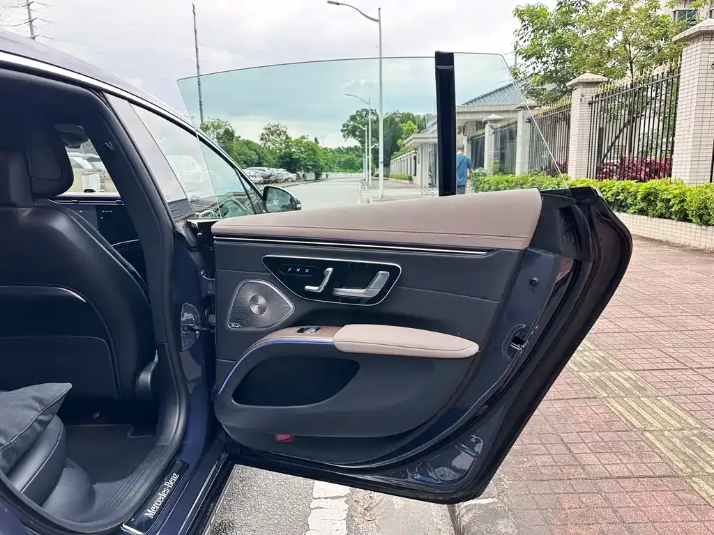Mercedes-Benz EQS 2024 из CN, фото 2