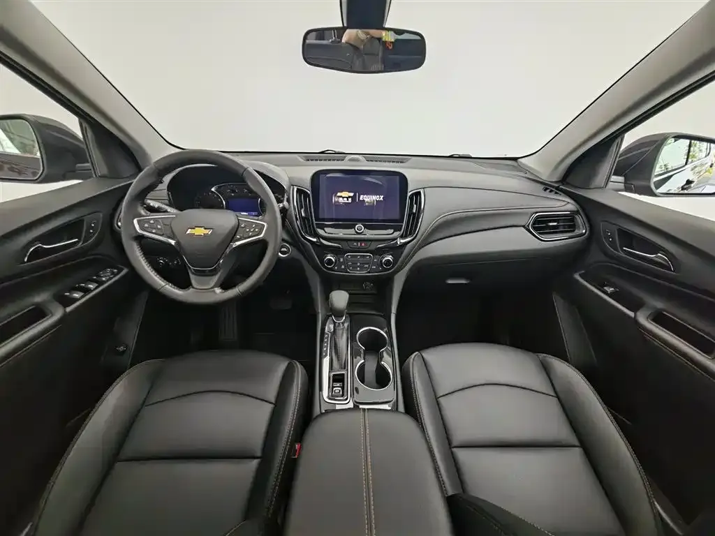 Chevrolet Equinox 2023 из CN, фото 9