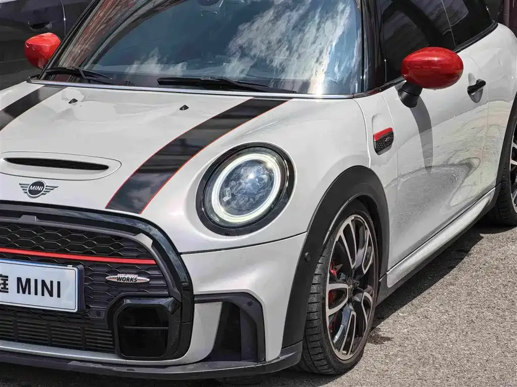 MINI JCW (John Cooper Works) — фото 2