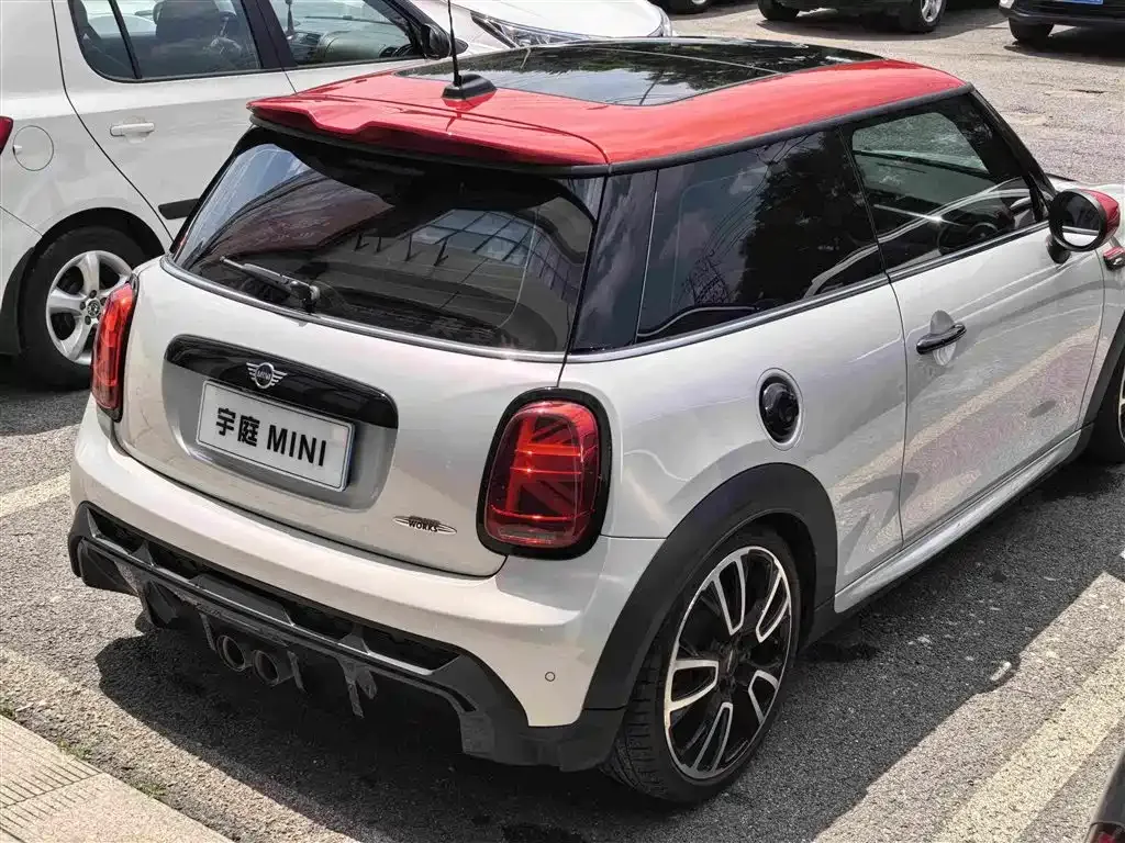 MINI JCW (John Cooper Works) — фото 9