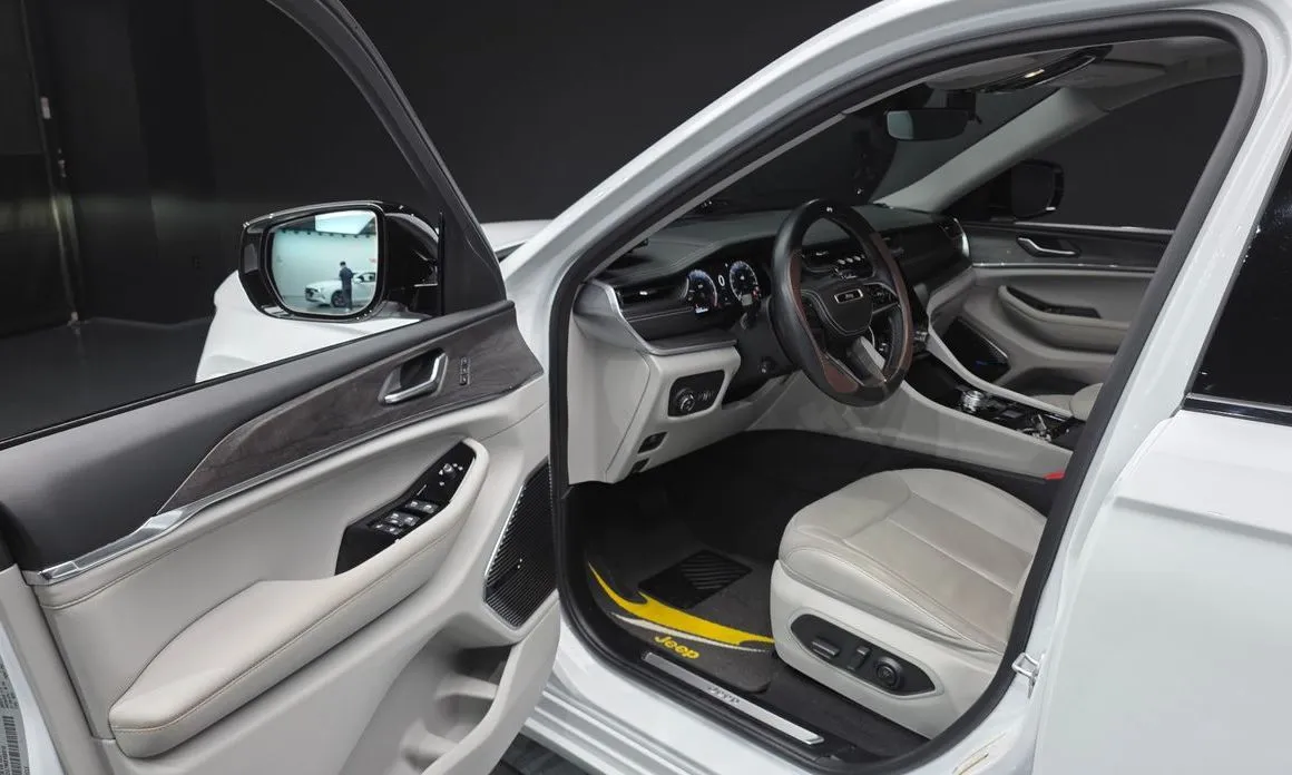 Jeep Cherokee 2021 из KR, фото 3