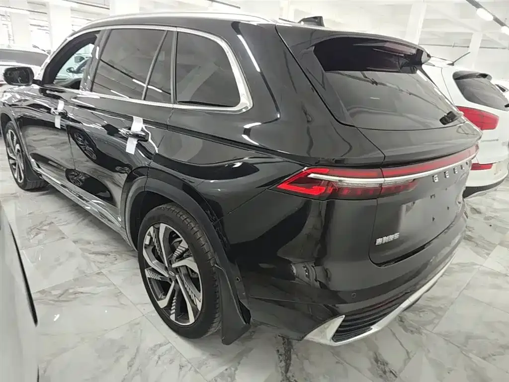 Geely Xingyue L — фото 6