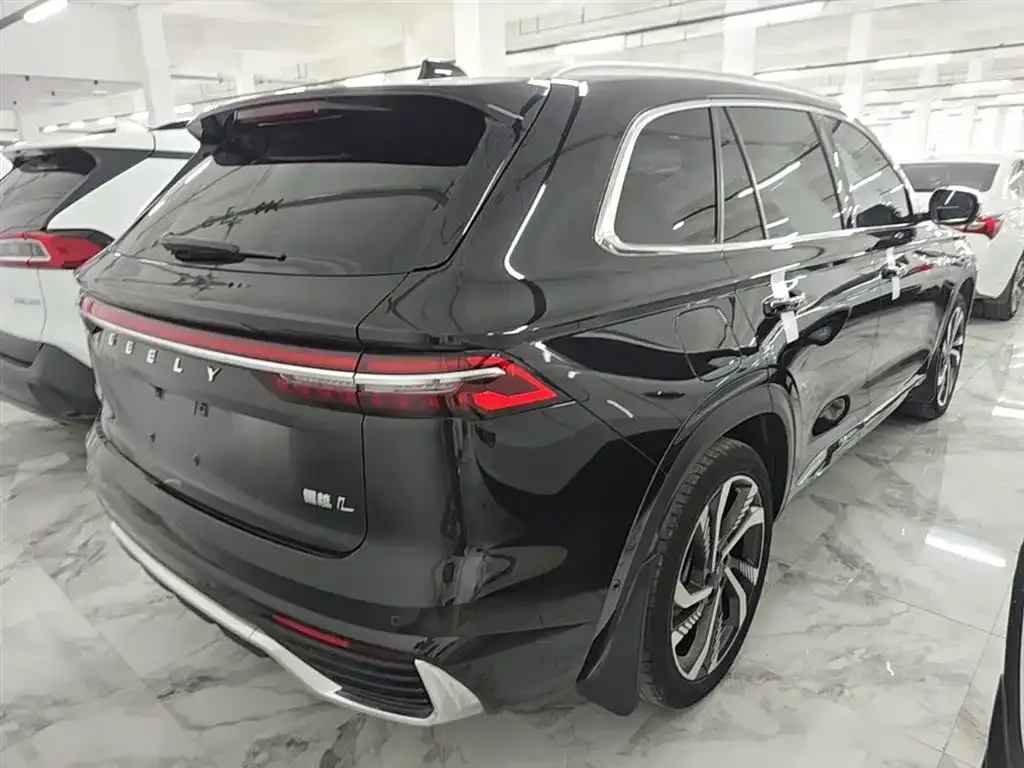 Geely Xingyue L — фото 3