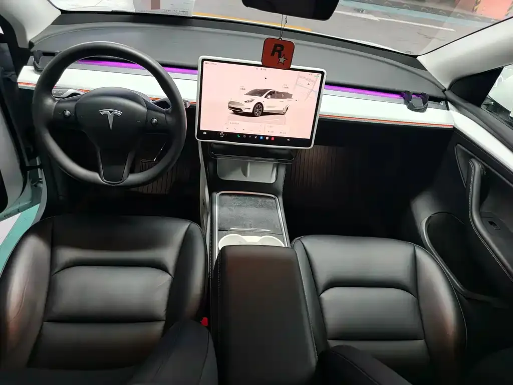 Tesla Model Y — фото 4