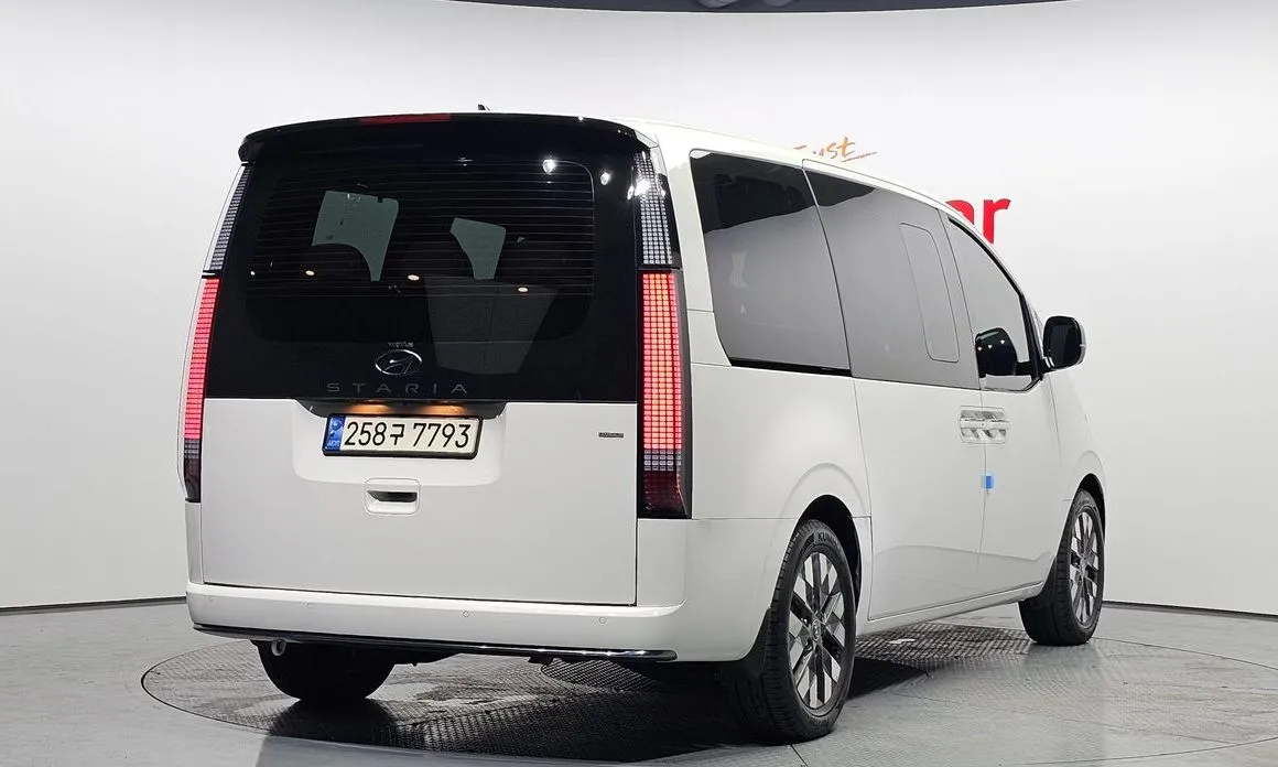 Hyundai Staria 2024 из KR, фото 3