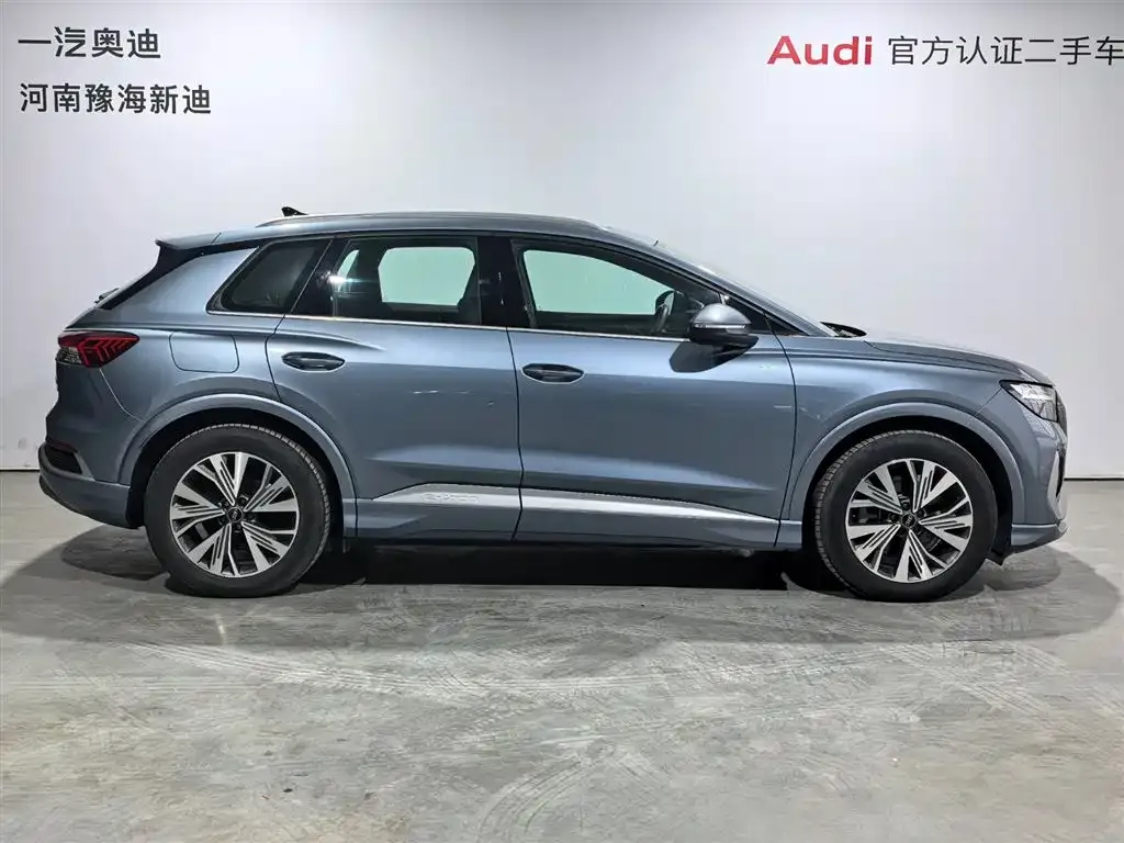 Audi Q4 e-tron — фото 4