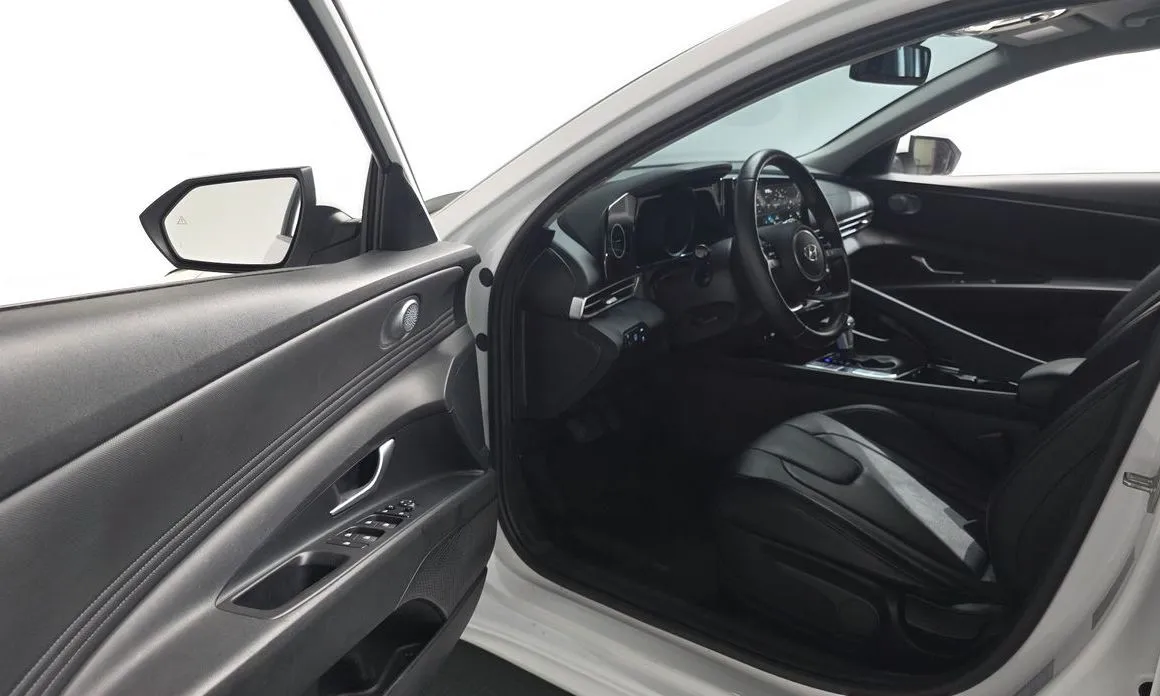 Hyundai AVANTE 2023 из KR, фото 5