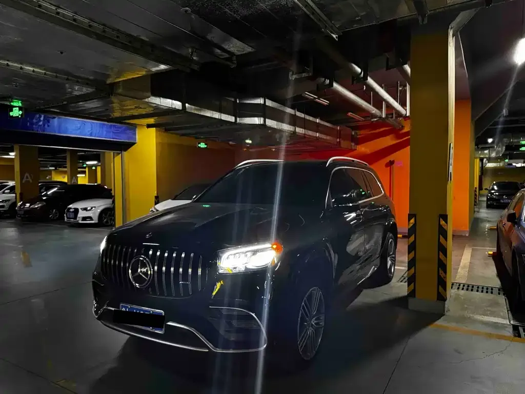 Mercedes-Benz GLS — фото 1