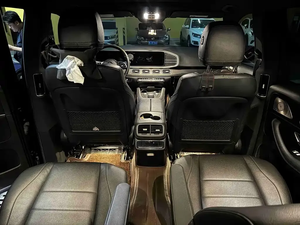 Mercedes-Benz GLS — фото 9