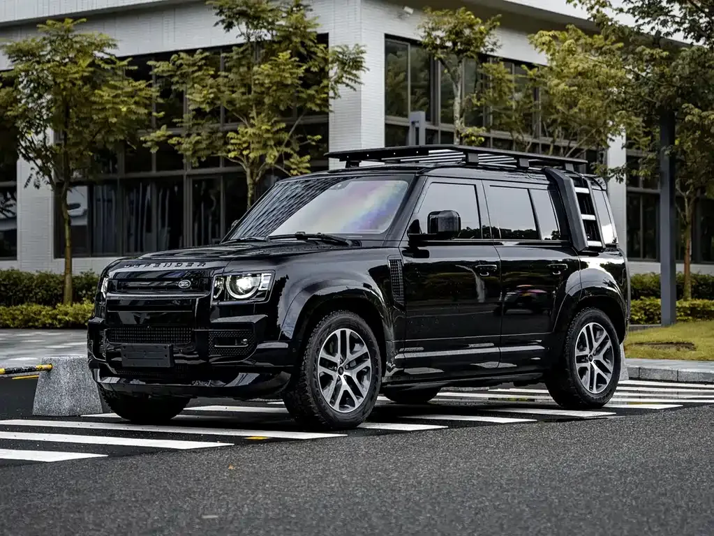 Land Rover Defender — фото 1