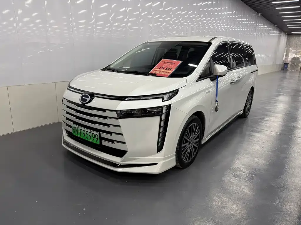 GAC Motor 传祺E8 PHEV — фото 1