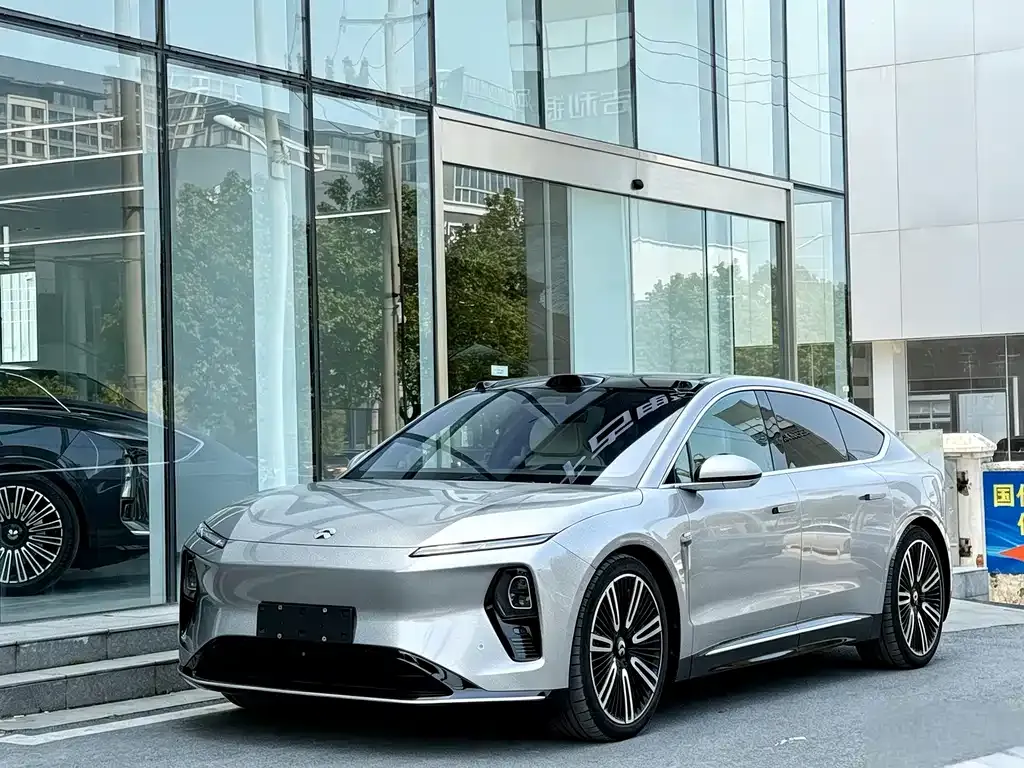 NIO ET9