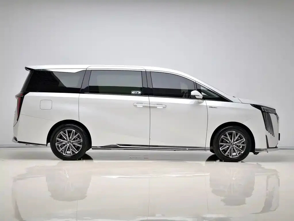 GAC Motor Trumpchi M8 — фото 3